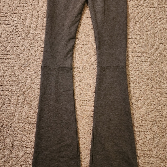 Flamingo brand gray stacked sweatpants size Medium - Picture 3 of 7